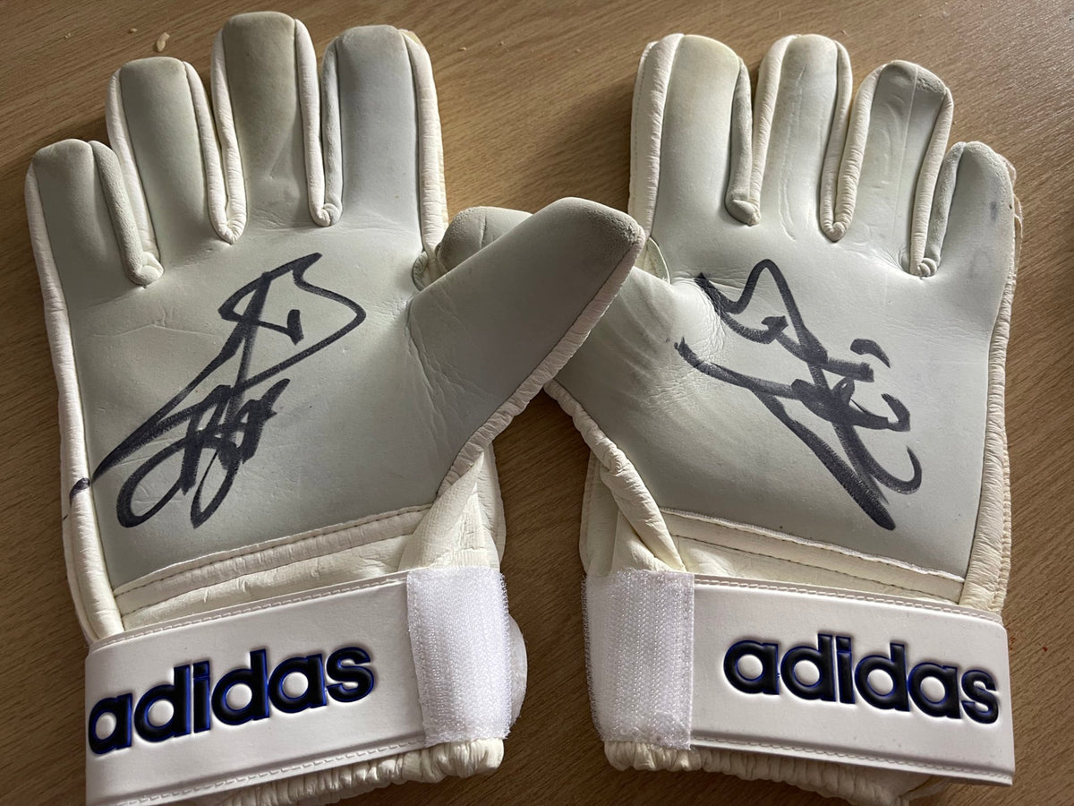 Fabian Barthez Personlised and Signed Goalkeeper Gloves Central