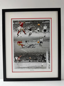 * NEW * Geoff Hurst Signed 1966 World Cup Winners Frame with COA