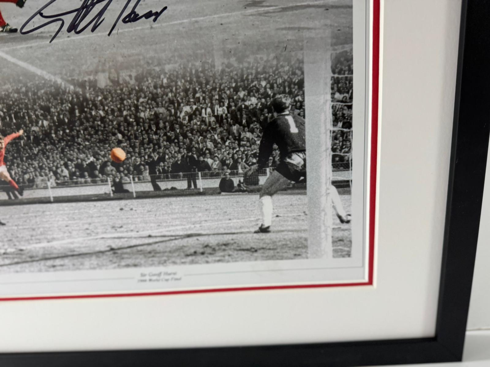 * NEW * Geoff Hurst Signed 1966 World Cup Winners Frame with COA