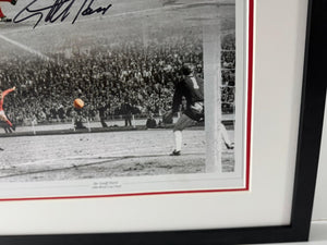 * NEW * Geoff Hurst Signed 1966 World Cup Winners Frame with COA