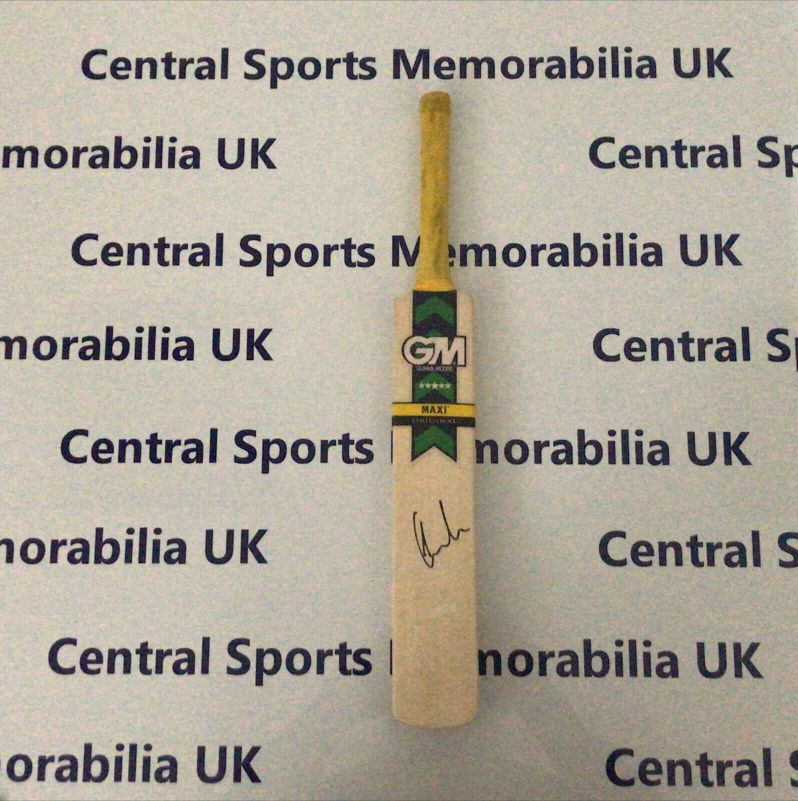 Miniature Signed Cricket Bat: Ashish Nehra, India